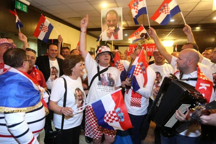PLESOM SE ORILA PJESMA: Pogledajte kako je dočekan osvajač prve hrvatske medalje u Riju