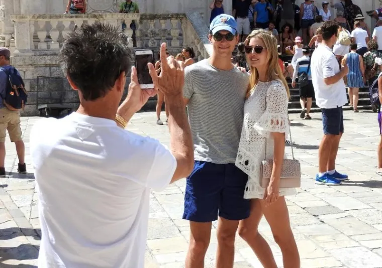 KĆI DONALDA TRUMPA U DUBROVNIKU: Lijepa Ivanka s mužem &scaron;etala gradom i obavila neuobičajeni &scaron;oping