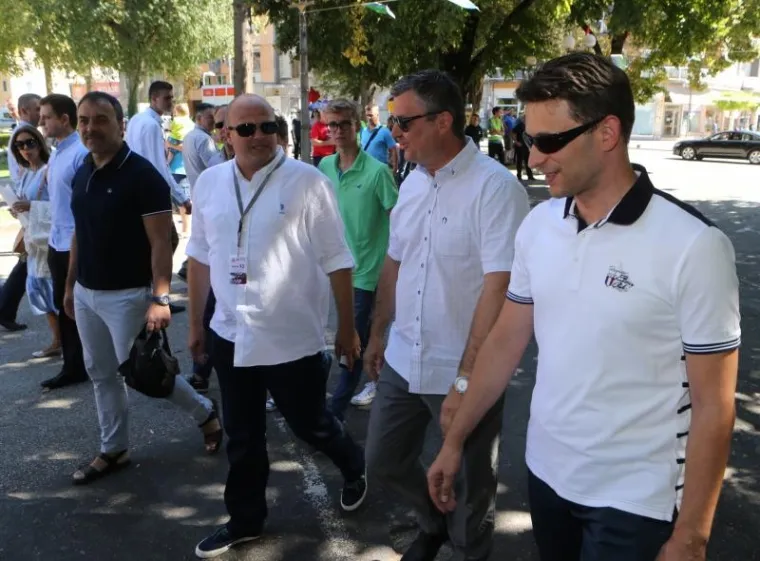 Domaćin je bio potpredsjednik tehničke Vlade Božo Petrov
