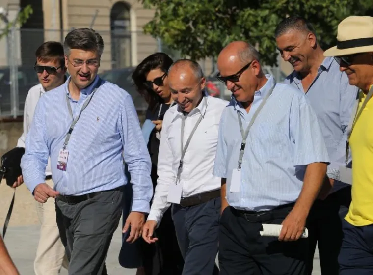 Predsjednik HDZ-a Andrej Plenković u društvu Damira Krstičevića i Branka Bačića
