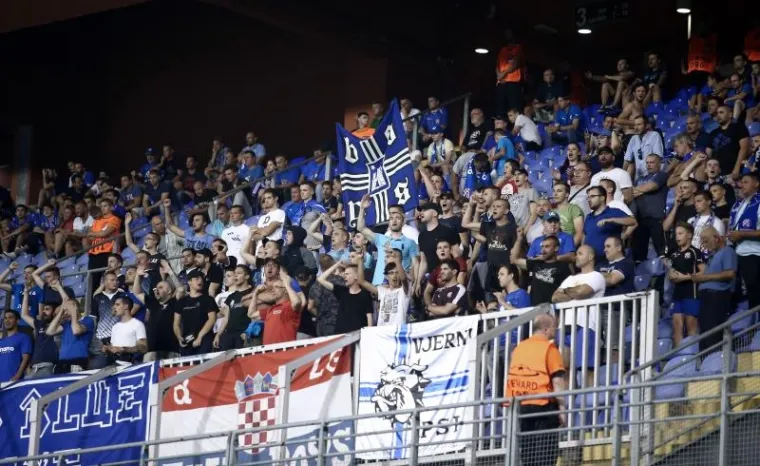 TRIBINE SU SE TRESLE: Ovako je to izgledalo u utorak navečer na Maksimiru