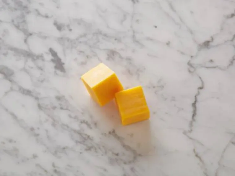 KAKO ZAPRAVO IZGLEDA 100 KALORIJA HRANE? Slike koje bi vam mogle olak&scaron;ati održavanje zdrave linije