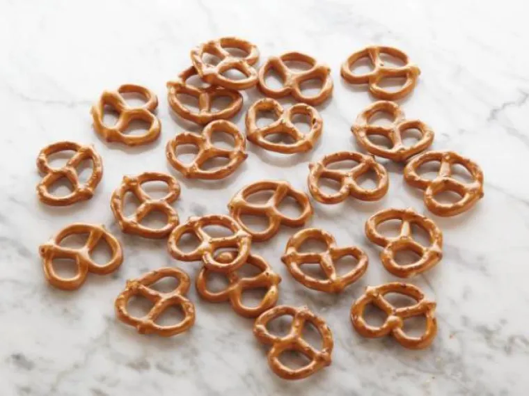 KAKO ZAPRAVO IZGLEDA 100 KALORIJA HRANE? Slike koje bi vam mogle olak&scaron;ati održavanje zdrave linije