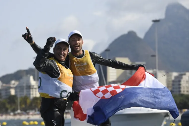 ONI ZNAJU SLAVITI: Pogledajte ludu proslavu osvajača četvrtog hrvatskog zlata na Igrama u Riju