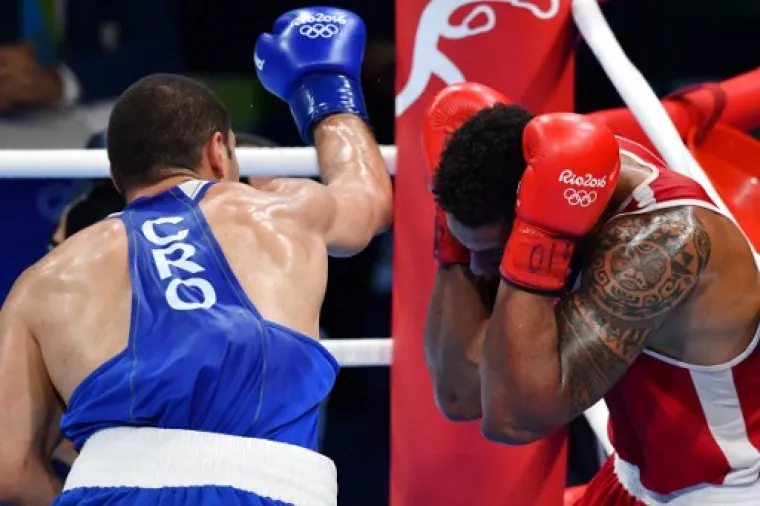 SUDAR TITANA: Fotografije koje najbolje dočaravaju borbu Hrgovića i Yoke