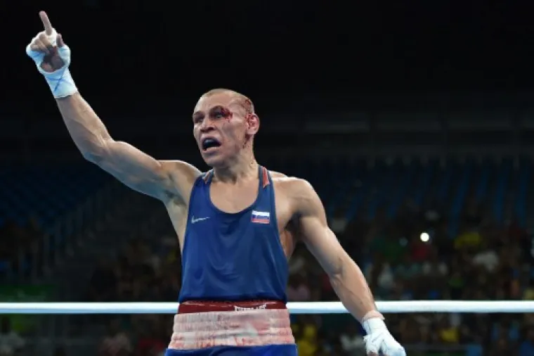 Vrijedi spomenuti da se povlače repovi četvrtfinalne borbe OI između Nikitina i Conlana.