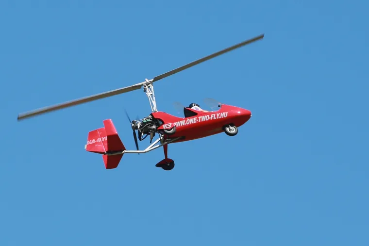 Letački spektakl na nebu: brojni posjetitelji uživali u Air Showu u Sinju