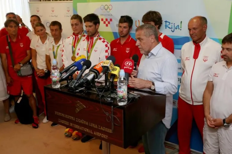 Hrvatski olimpijci stigli kući: Sandra Perković i jedriličari sletjeli na Pleso