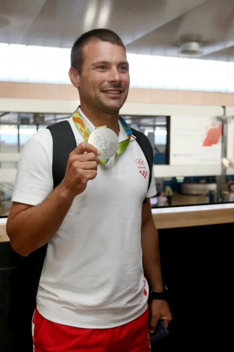 Hrvatski olimpijci stigli kući: Sandra Perković i jedriličari sletjeli na Pleso