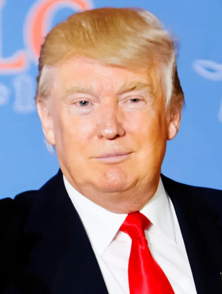 Donald Trump kaže da ga je otac vodio na gradilište i onda ga tjerao da sakuplja boce kako bi ga naučio vrijednosti novca. Kojeg mu je onda kasnije poklonio.