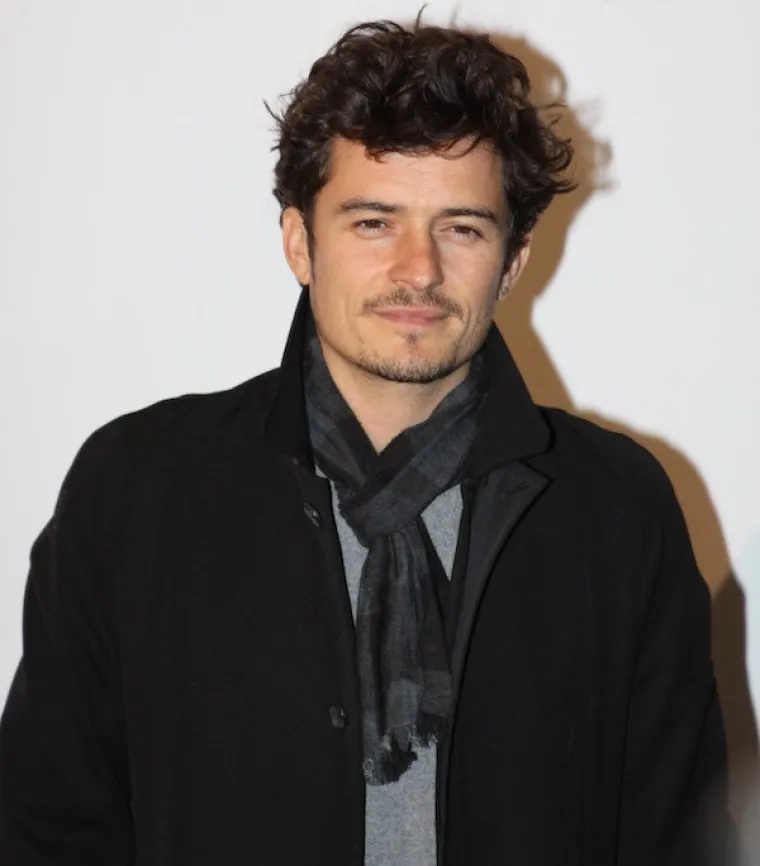Orlando Bloom puštao je glinene golubove na straljani.