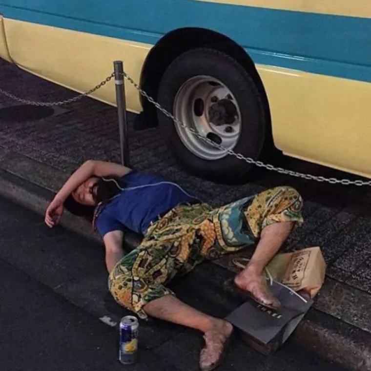 ALKOHOL POTPUNO POKOSIO JAPANCE: Izgleda da se ba&scaron; ne znaju nositi s njim