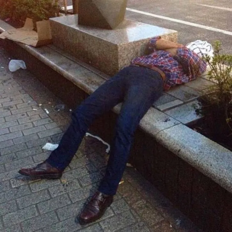 ALKOHOL POTPUNO POKOSIO JAPANCE: Izgleda da se ba&scaron; ne znaju nositi s njim