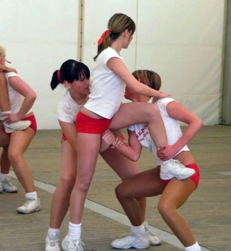 MEĐUNOŽNA GURALA I USNA TRPALA: Cure uhvaćene u trenucima kojima se ba&scaron; ne ponose