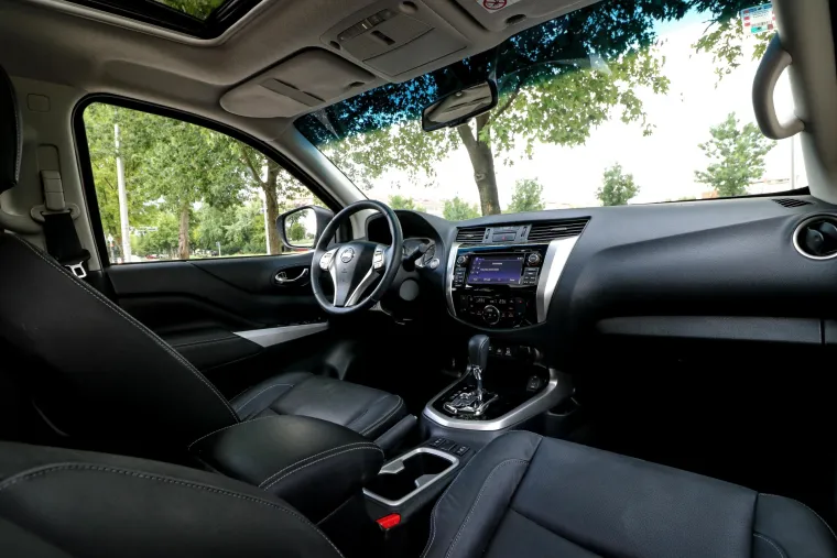 NISSAN NAVARA: Unutra&scaron;njost je u skladu s vanj&scaron;tinom, bogata, luksuzna i kvalitetna