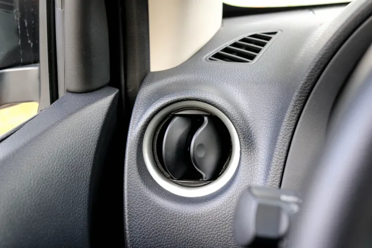 NISSAN NAVARA: Unutra&scaron;njost je u skladu s vanj&scaron;tinom, bogata, luksuzna i kvalitetna