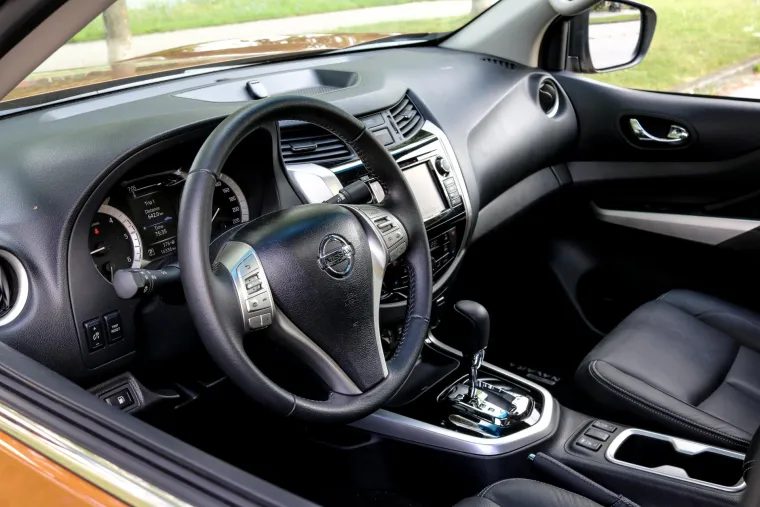 NISSAN NAVARA: Unutra&scaron;njost je u skladu s vanj&scaron;tinom, bogata, luksuzna i kvalitetna