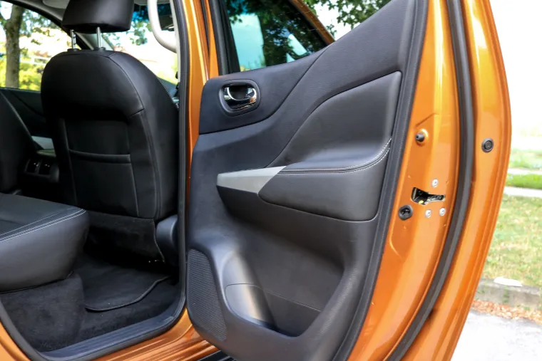 NISSAN NAVARA: Unutra&scaron;njost je u skladu s vanj&scaron;tinom, bogata, luksuzna i kvalitetna