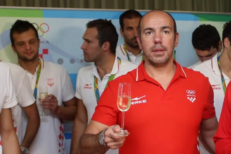 POVRATAK SREBRNIH: Janica dočekala hrvatske vaterpoliste na Plesu