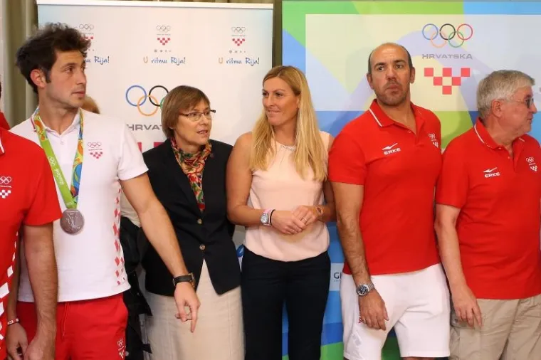 POVRATAK SREBRNIH: Janica dočekala hrvatske vaterpoliste na Plesu