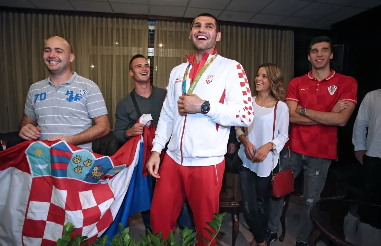 Brončani Hrgović u Zagrebu: 'Mislio sam da ćete me izbacili, a vi ste mi priredili proslavu'