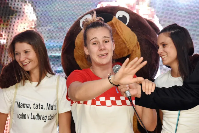 Tisuće navijača dočekalo zlatnu olimpijku Saru Kolak u rodnom Ludbregu
