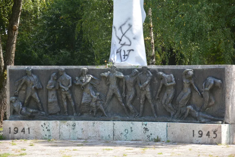 Sisak: Spomenik palim borcima autora opet i&scaron;aran grafitima