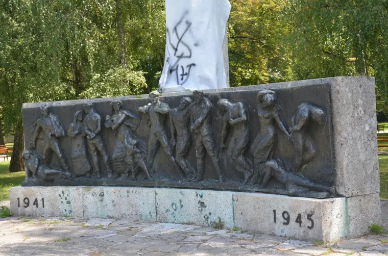 Sisak: Spomenik palim borcima autora opet i&scaron;aran grafitima