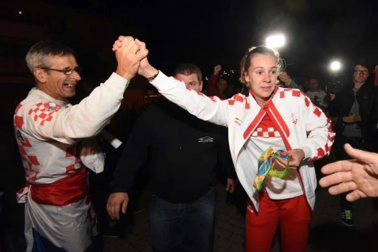 LUDBREG JE GORIO: Ovako je izgledala fe&scaron;ta koju je rodni grad priredio zlatnoj Sari