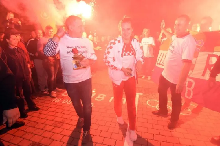 LUDBREG JE GORIO: Ovako je izgledala fe&scaron;ta koju je rodni grad priredio zlatnoj Sari