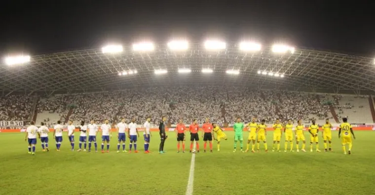 UŽARENA ATMOSFERA NA POLJUDU: Hajdukovi navijači priredili pakao Maccabiju