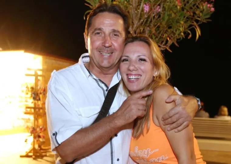 Hologram Stipe Petrine obratio se biračima