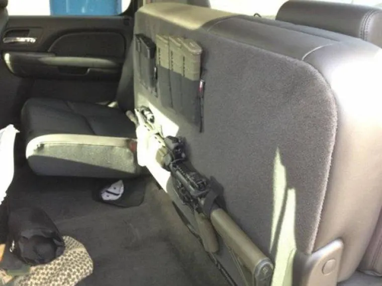 AMERI SU STVARNO LUDI: Nevjerojatno gdje sve uspiju sakriti oružje