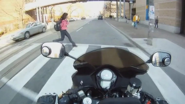 IMAJU VI&Scaron;E SREĆE NEGO PAMETI: Snimljeni u pravom trenutku, kozmička pravda je zadovoljena