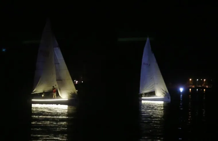 SVJETLOSNI SPEKTAKL: Podvodna rasvjeta pretvorila &scaron;ibensku rivu u čarobno mjesto