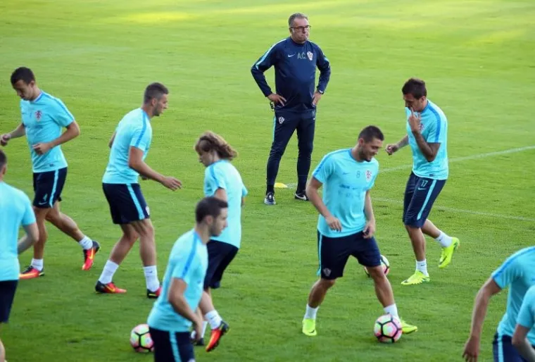 VATRENI ODRADILI DRUGI TRENING: Pogledajte kako se Modrić i dru&scaron;tvo pripremaju za Tursku