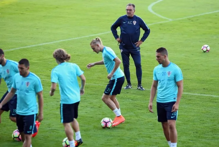 VATRENI ODRADILI DRUGI TRENING: Pogledajte kako se Modrić i dru&scaron;tvo pripremaju za Tursku