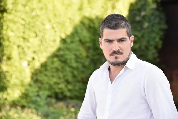 TOMISLAV CRNČEVIĆ 29g., Zagreb, soboslikar