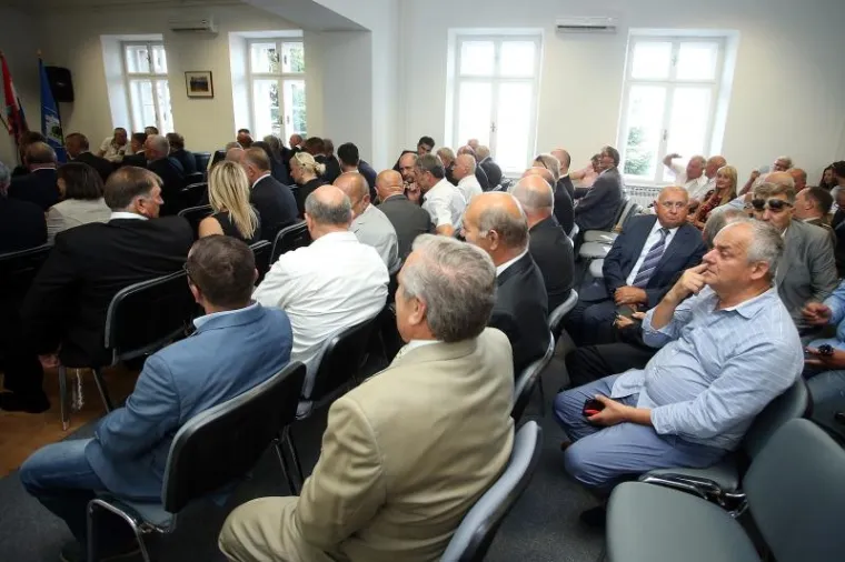 Predsjednica otvorila službene prostore Hrvatskog generalskog zbora