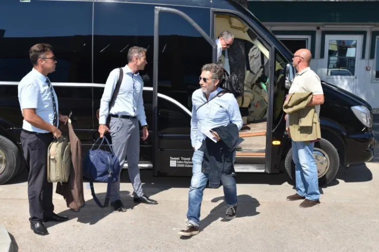 Nakon &scaron;to je obi&scaron;ao nekretnine, zaputio se u Zračnu luku u Zadru.