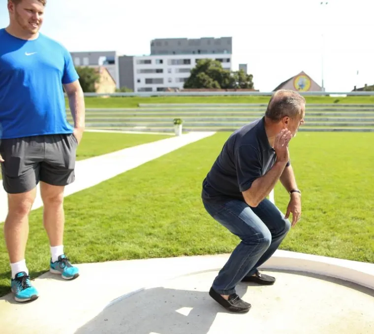 SPEKTAKL NA FONTANAMA: Svjetski prvak službeno otvoreno novo bacalište kugle