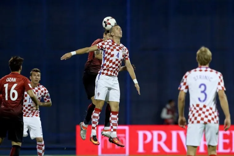 UTAKMICA U SLIKAMA: Ovako izgleda ogled Hrvatske i Turske na praznom Maksimiru