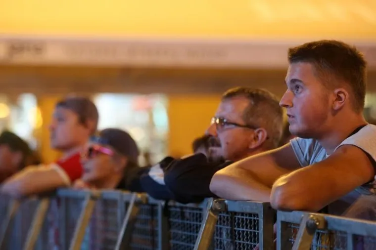 KAKO SE NAVIJALO PROTIV TURSKE: Tribine na Maksimiru zjapile su prazne, ali na Trgu...