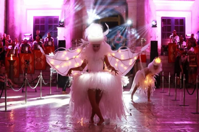 CARICA SEVERINA NIJE MOGLA VJEROVATI &Scaron;TO GLEDA: Modnom revijom zatvoreni Dani Dioklecijana