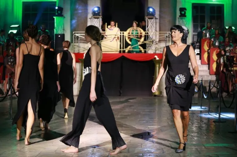 CARICA SEVERINA NIJE MOGLA VJEROVATI &Scaron;TO GLEDA: Modnom revijom zatvoreni Dani Dioklecijana