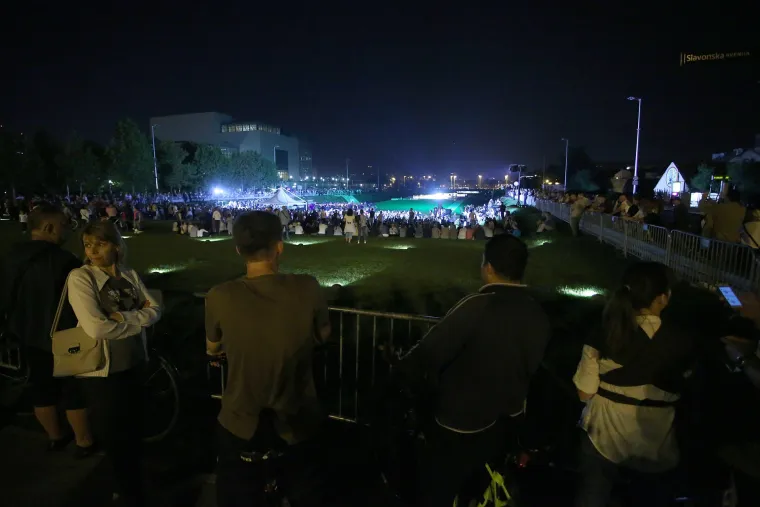 Bandić otvorio fontane u Zagrebu