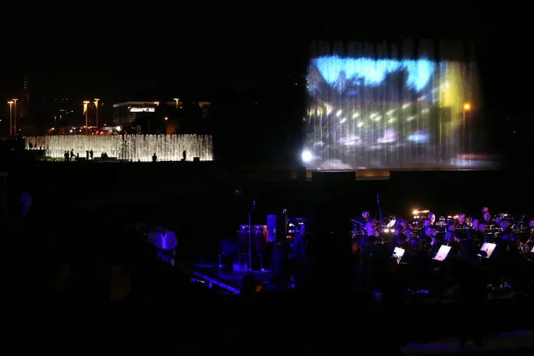 Bandić otvorio fontane u Zagrebu