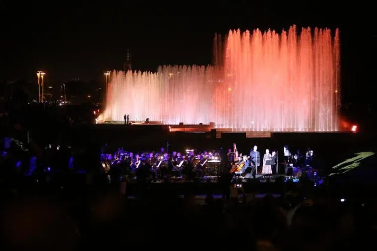 Bandić svečano otvorio fontane u Zagrebu