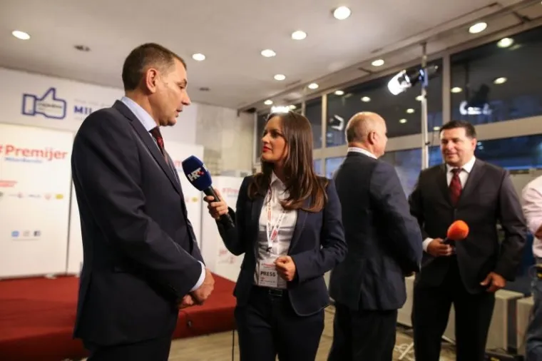 Ljubo Jurčić u izbornom stožeru stranke BM 365, 'premijera' još nema
