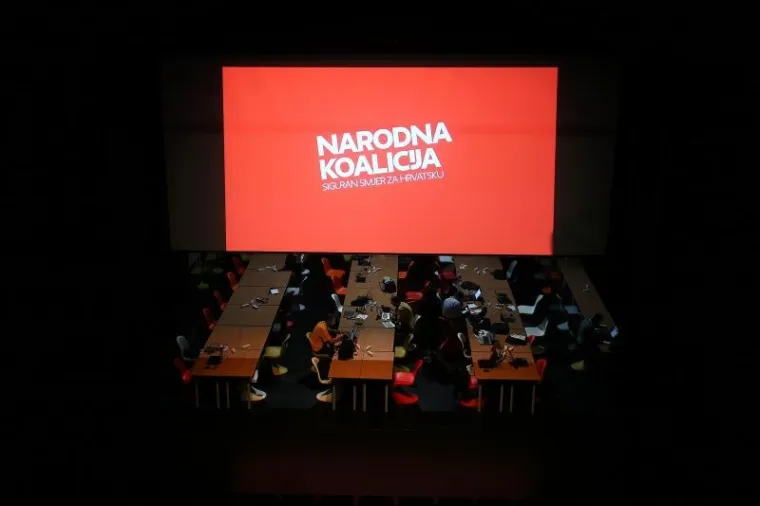 Doček rezultata izvanrednih parlamentarnih izbora u stožeru Narodne koalicije